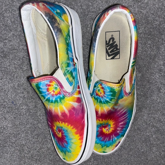 Shoes - tie dye slip on vans
